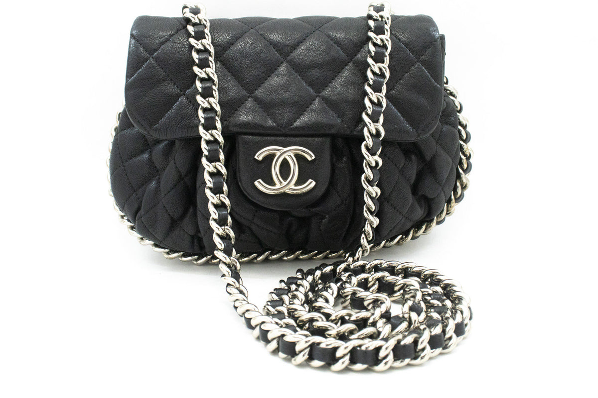 CHANEL Chain Around Small Shoulder Bag Crossbody Zwart kalfsleer ap7 — voorzijde hannari-shop