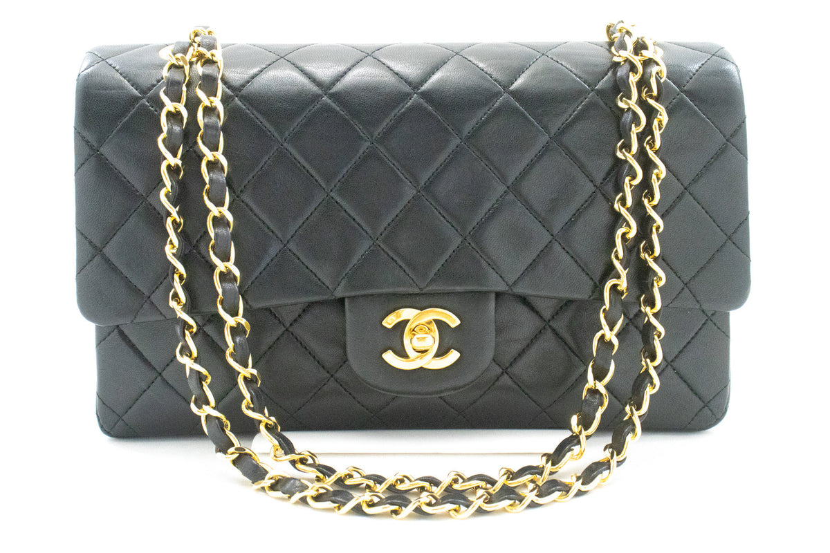 CHANEL Classic Double Flap 10" Chain Schoudertas Zwart Lamsleer ap6 — voorzijde hannari-shop