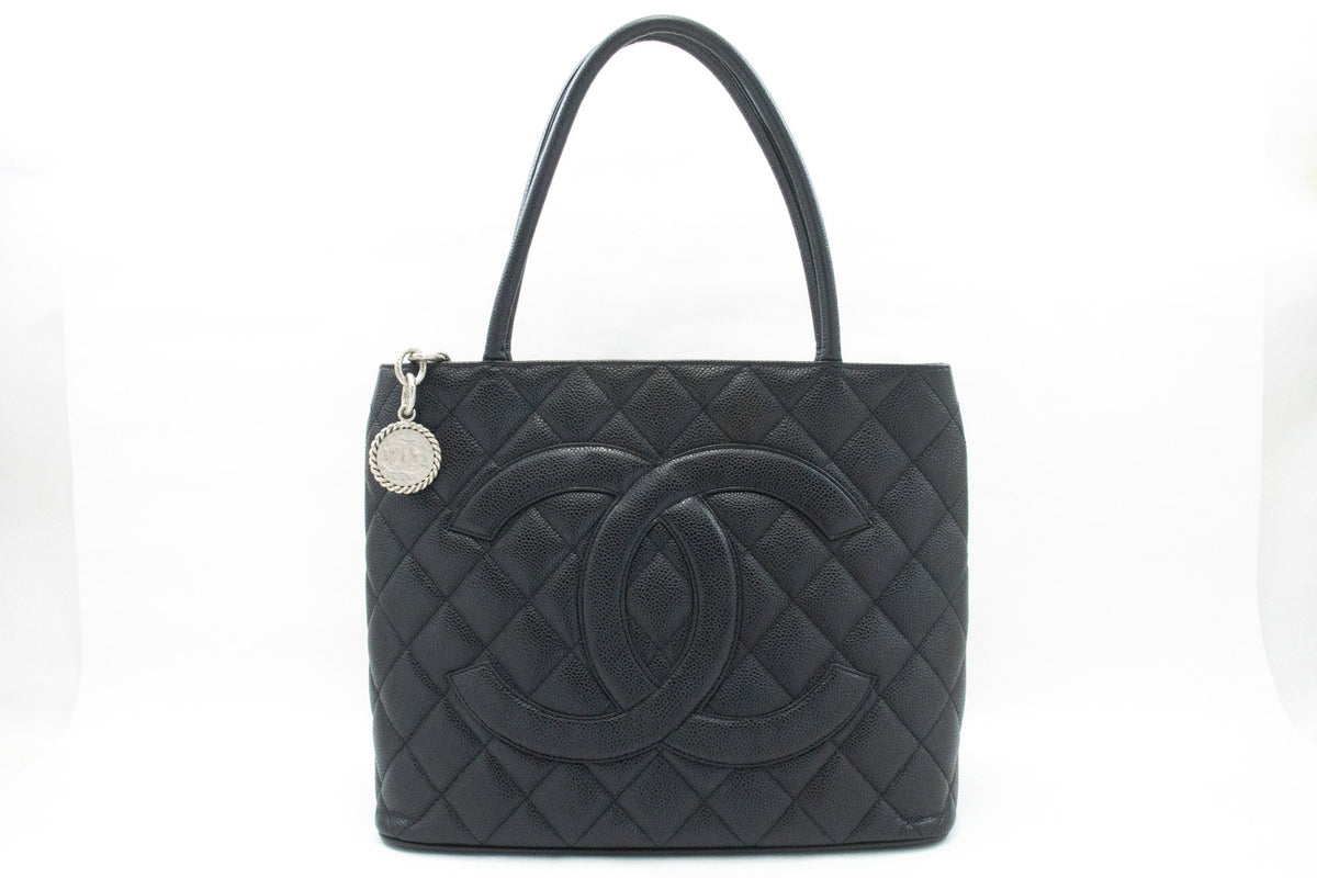 CHANEL Silver Medallion Grained Calfskin Leather Shoulder Bag ap3 — front hannari-shop