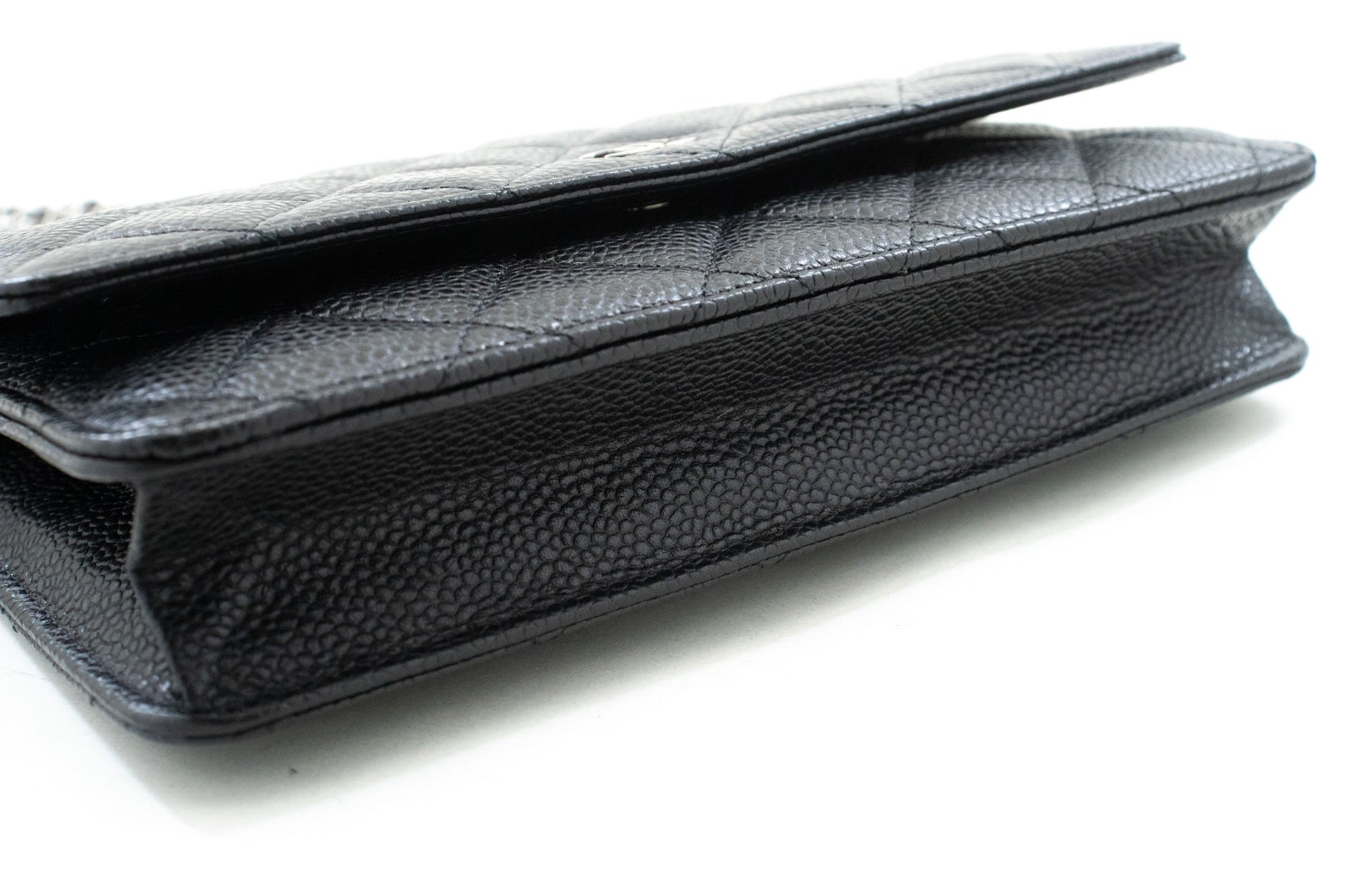 CHANEL Portemonnee Op Ketting WOC van Gegranuleerd Kalfsleer Zwarte Schoudertas p60 hannari-shop