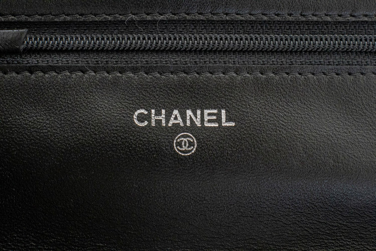 CHANEL Zwarte Classic Wallet On Chain WOC Schoudertas Lamsleer ap5 hannari-shop