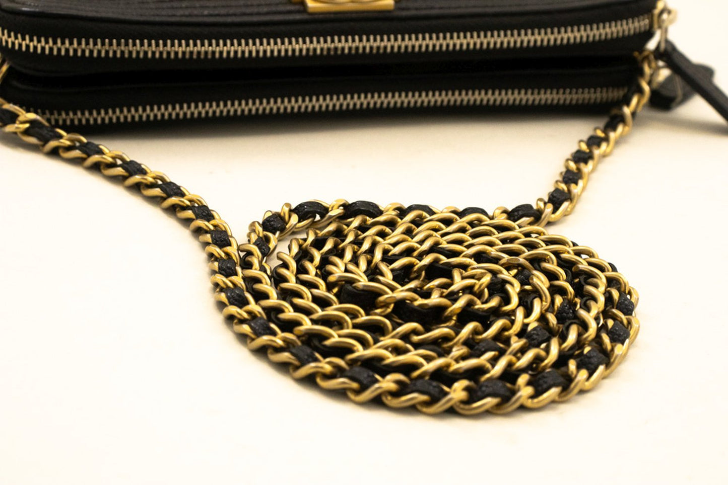 CHANEL Boy Zwarte Caviar Portemonnee Aan Ketting WOC Dubbele Ritssluiting Schoudertas n35 hannari-shop