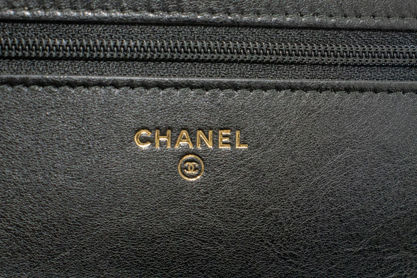 CHANEL V-Stitch Portemonnee Op Ketting WOC Ketting Schoudertas ab2 hannari-shop
