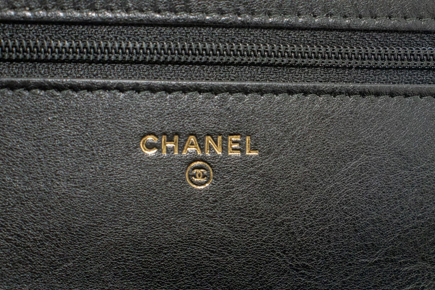 CHANEL V-Stitch Portemonnee Op Ketting WOC Ketting Schoudertas ab2 hannari-shop