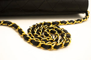 CHANEL schoudertas met ketting met volledige flap, clutch, zwart gewatteerd lamsleer L87