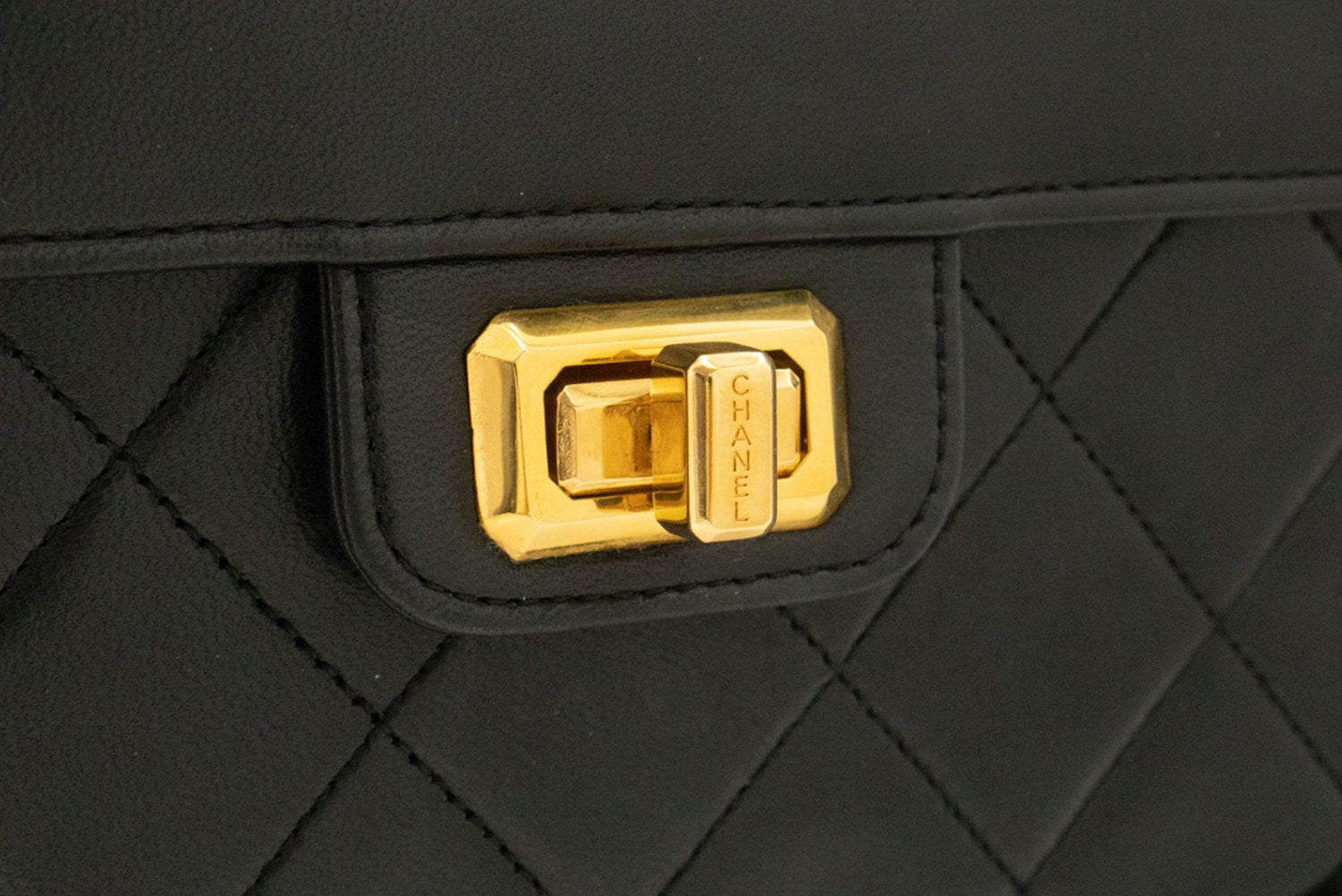 CHANEL Vintage Classic Chain Shoulder Bag Single Flap Quilted Lamb ag8 hannari-shop
