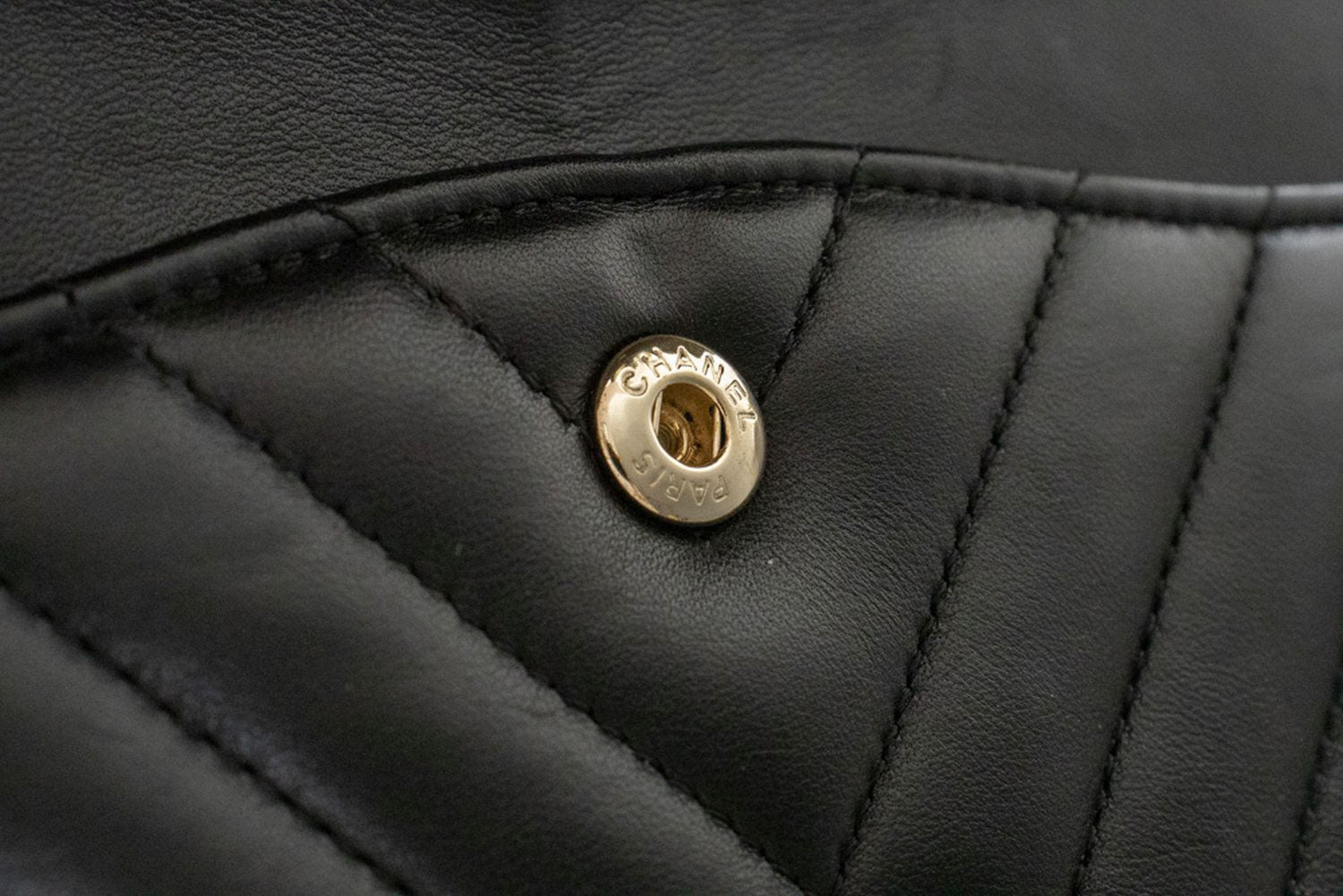 CHANEL V-Stitch Double Flap 10" Chain Shoulder Bag Black Lambskin ai5 hannari-shop