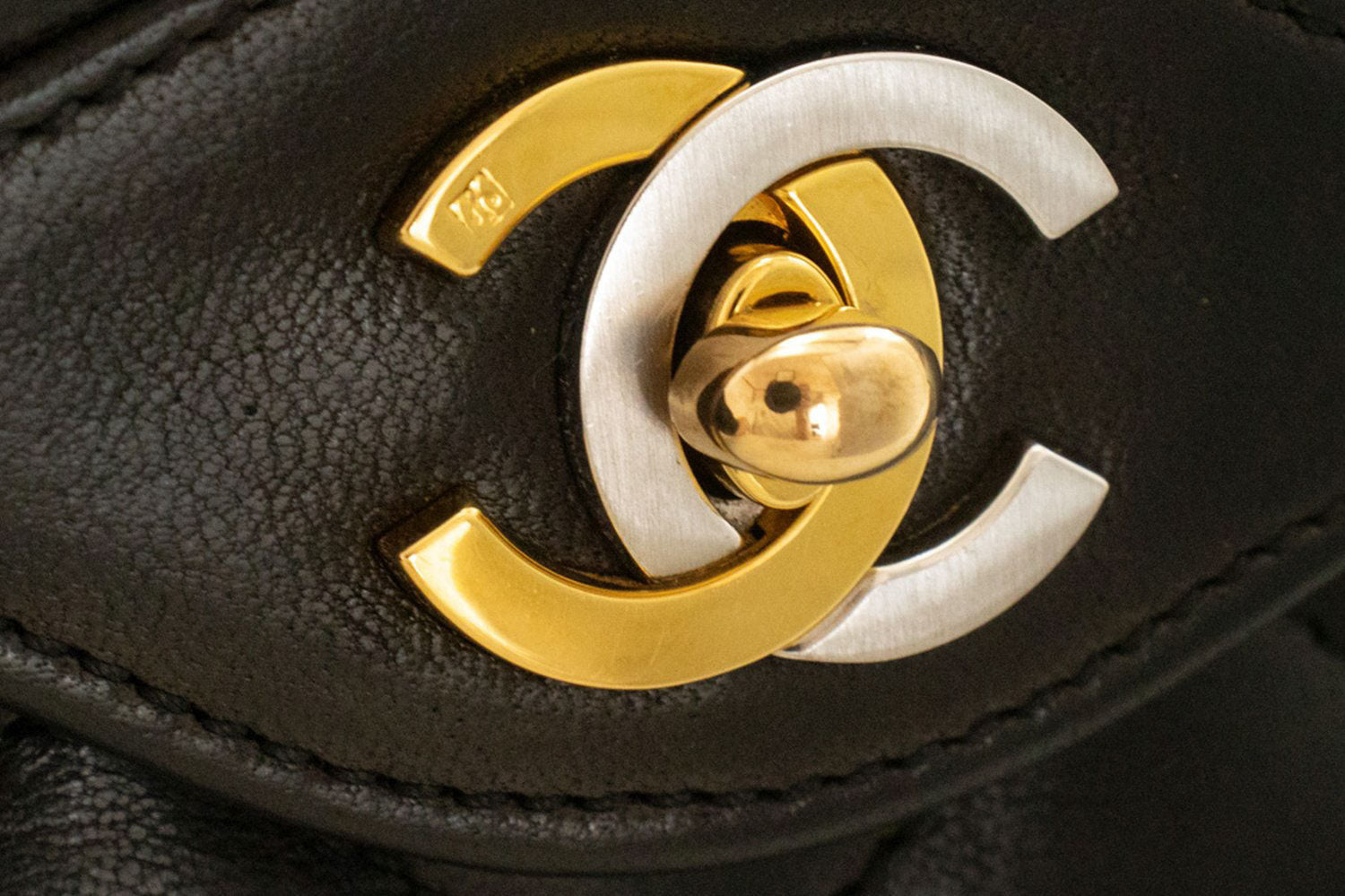 CHANEL Paris Limited Vintage Chain Shoulder Bag Black Quilted Flap ak6 hannari-shop