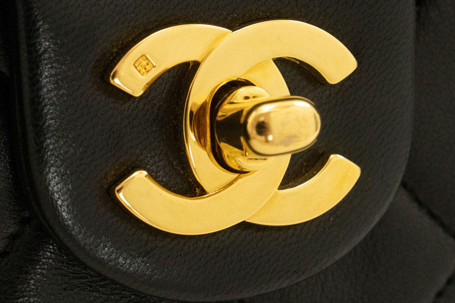 CHANEL Mini Square Small Chain Shoulder Bag Crossbody Black ai2 hannari-shop