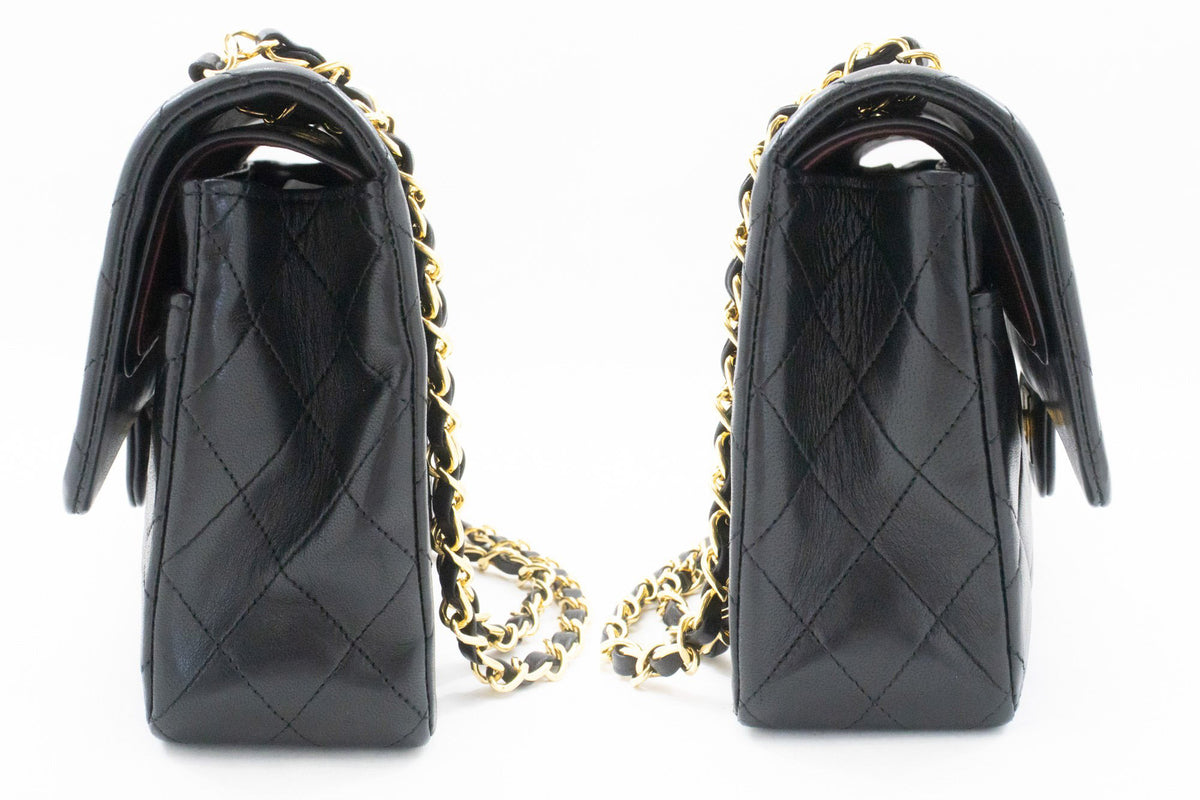 CHANEL Classic Double Flap 10" Chain Schoudertas Zwart Lamsleer ap6 — zijkant hannari-shop