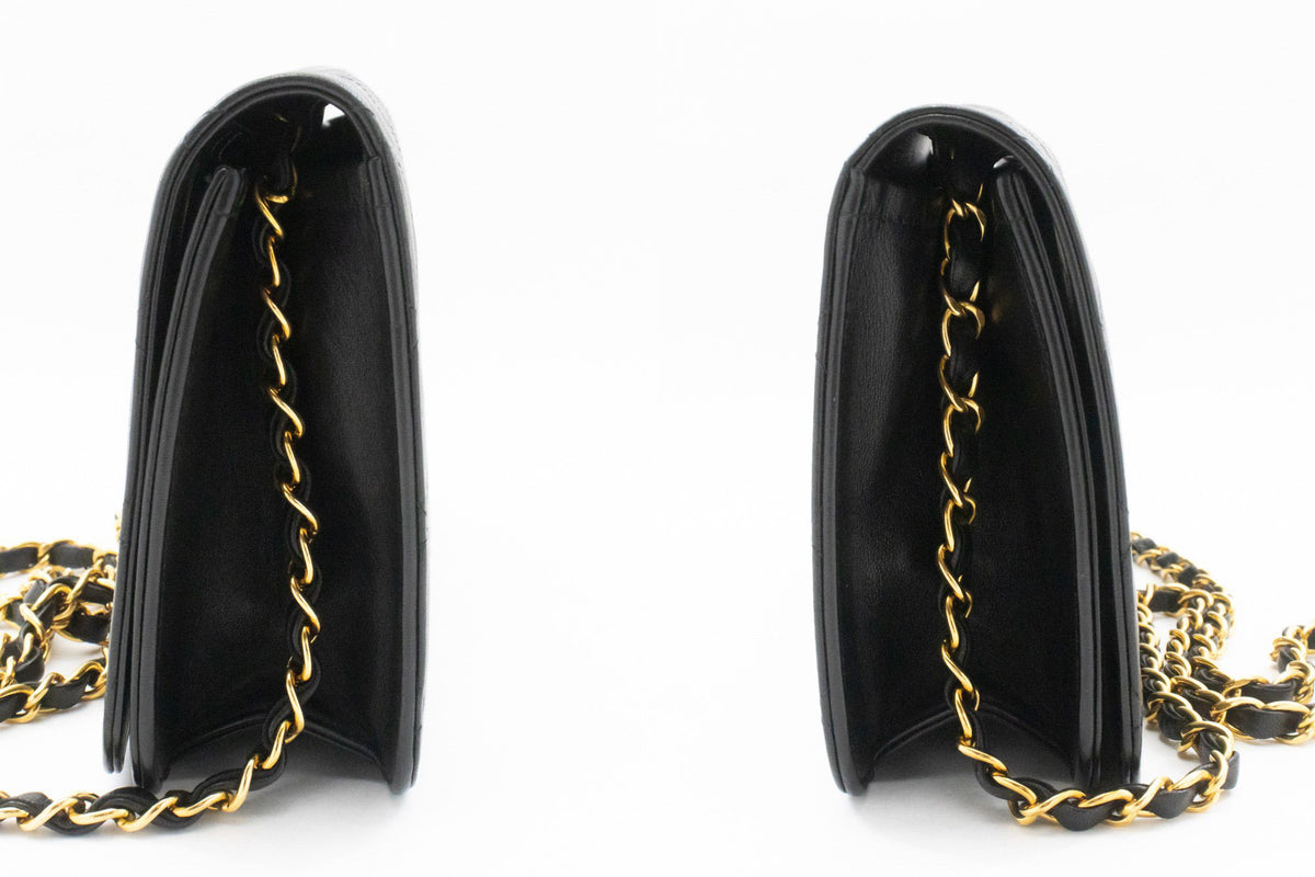 CHANEL Full Flap Chain Schoudertas Clutch Zwart Gewatteerd Lamsleer ao4 — zijkant hannari-shop