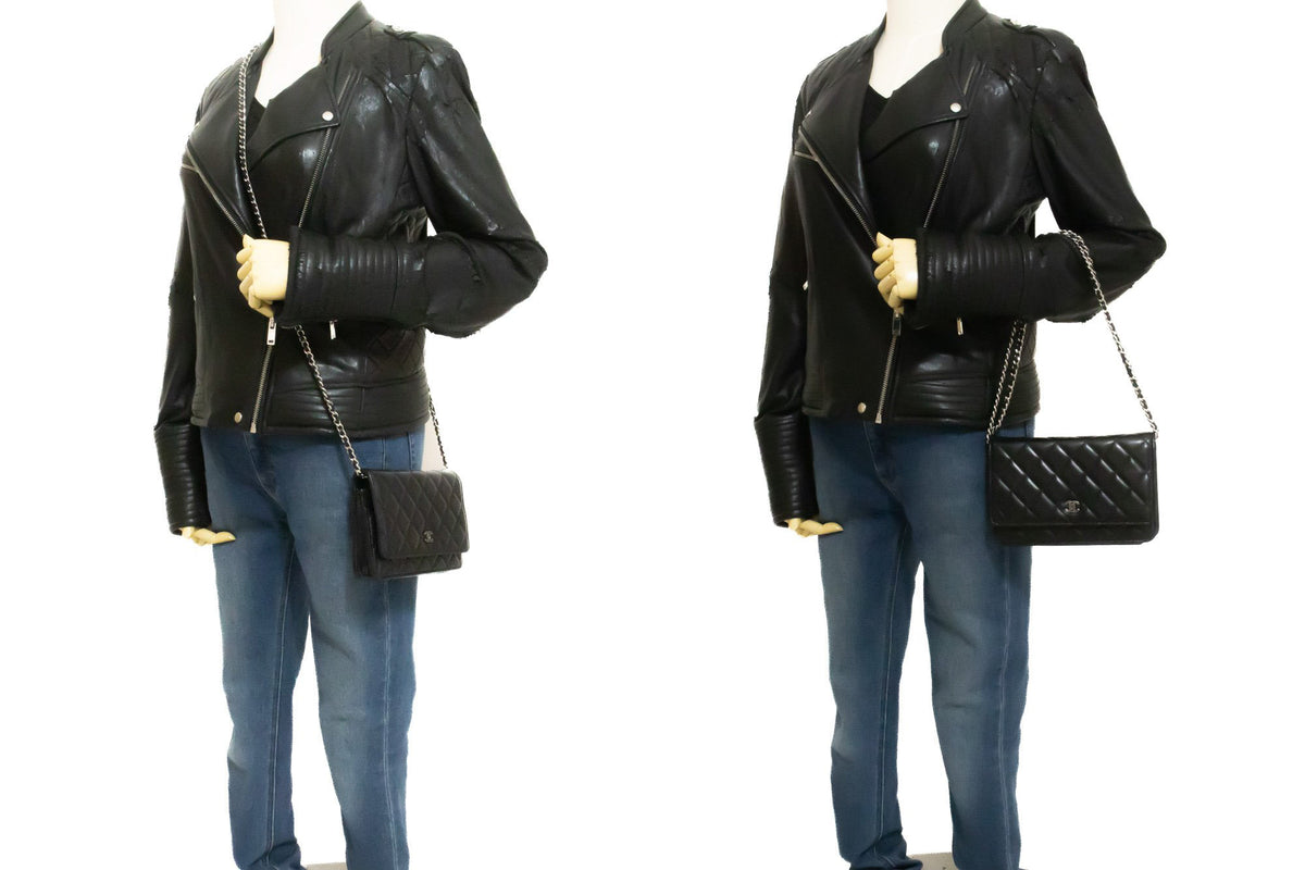 CHANEL Zwarte Classic Wallet On Chain WOC Schoudertas Lamsleer SV ap8 — op mannequin hannari-shop
